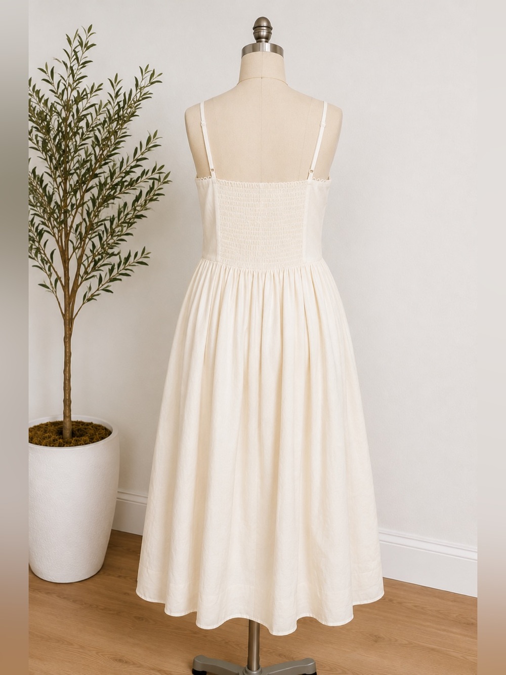 New Camila Coelho Embroidered Linen Blend Midi Dress Ivory Cottagecore Large - Picture 3 of 12